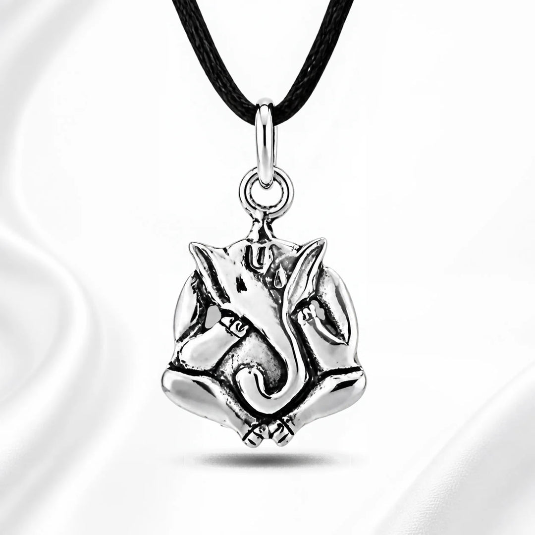Antique Style Traditional Ganesha 925 Silver Pendant