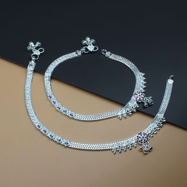 Silver Sweet Sparkle Anklets in with Floral Design and Dangle Beads 