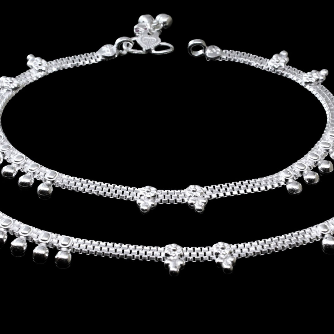 Pair of Women Silver Anklets