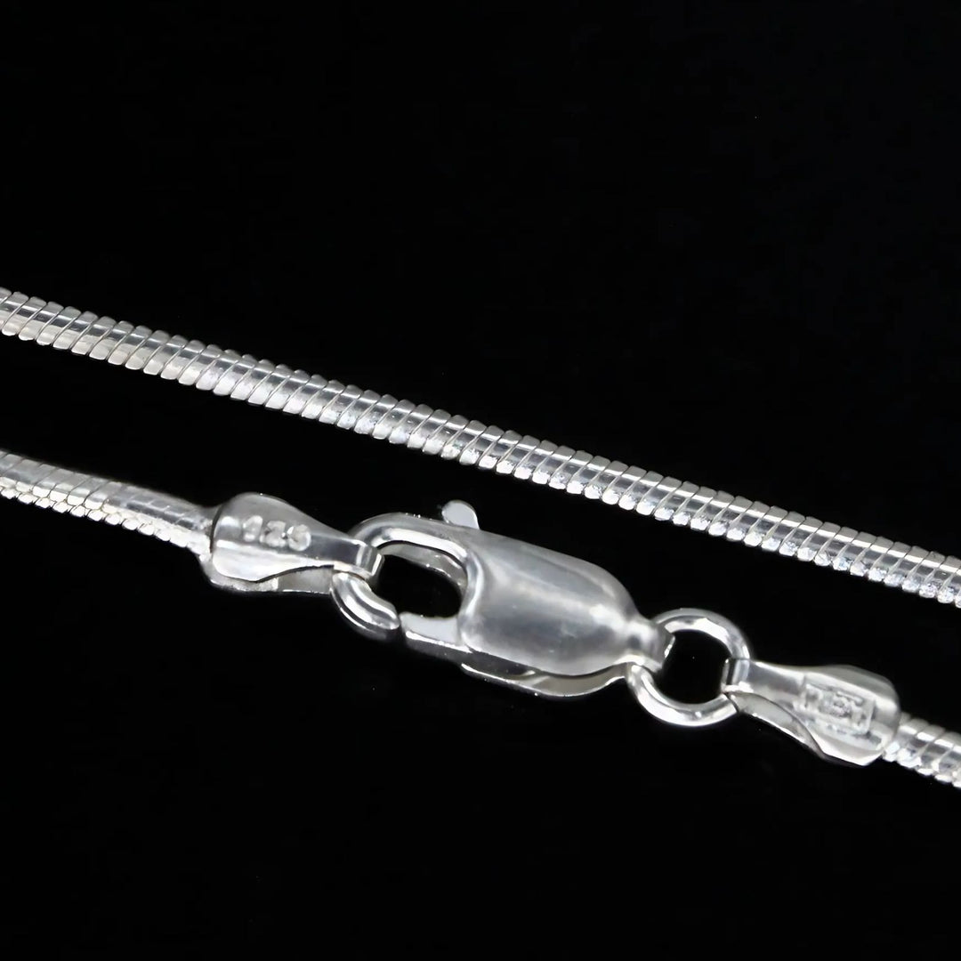 18" 925 Sterling Silver women snake style Neck Chain
