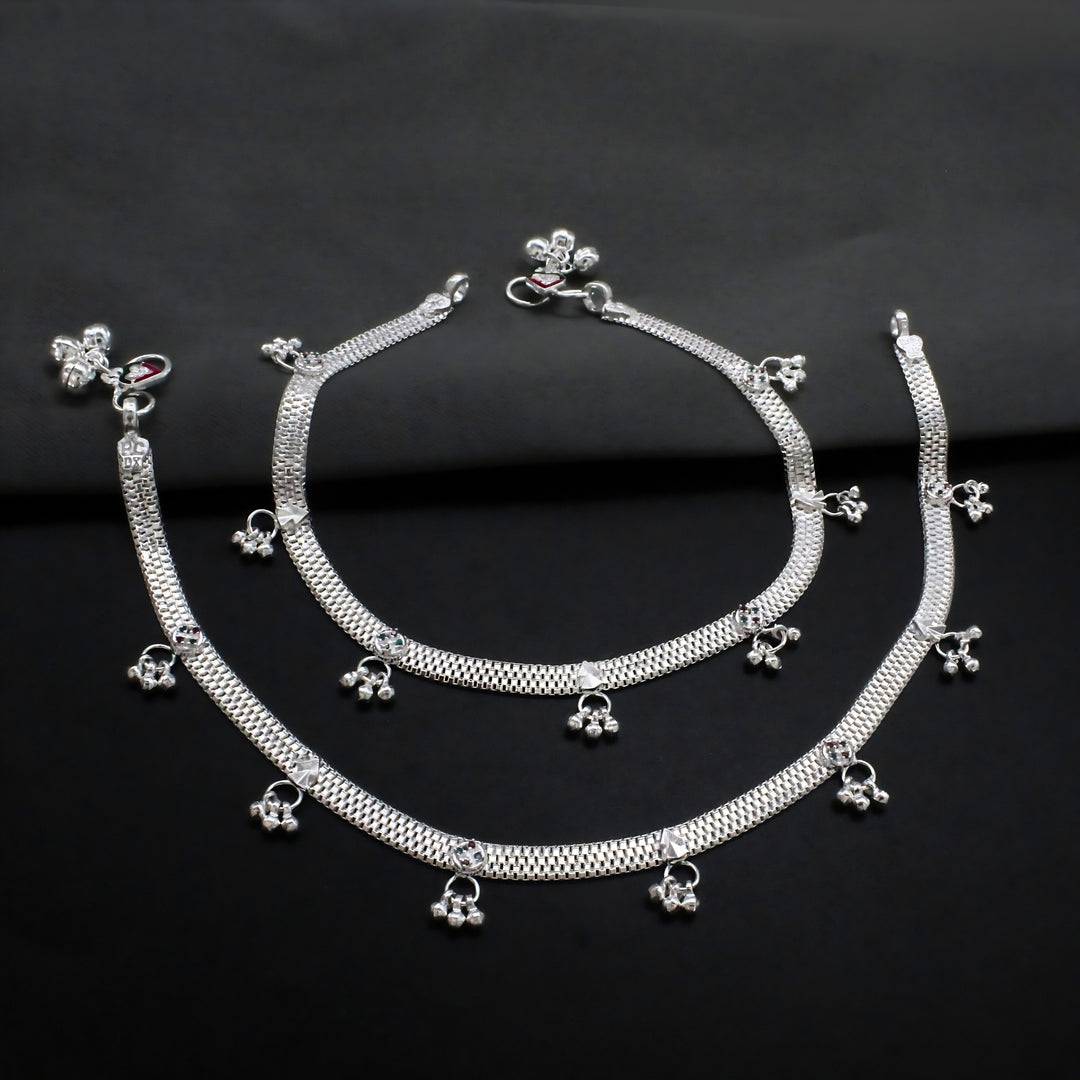 Real Silver Women Gorgeous Party Wear Anklet - 10.3"