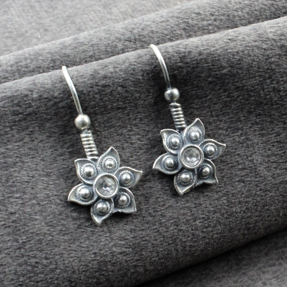 Cute Girls Style Real Silver Oxidized White Floral Earring