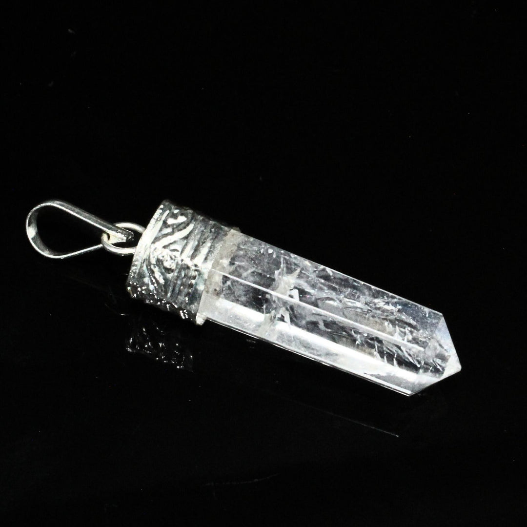 22.3Ct Natural Quartz Crystal Healing Point Pencil Pendant