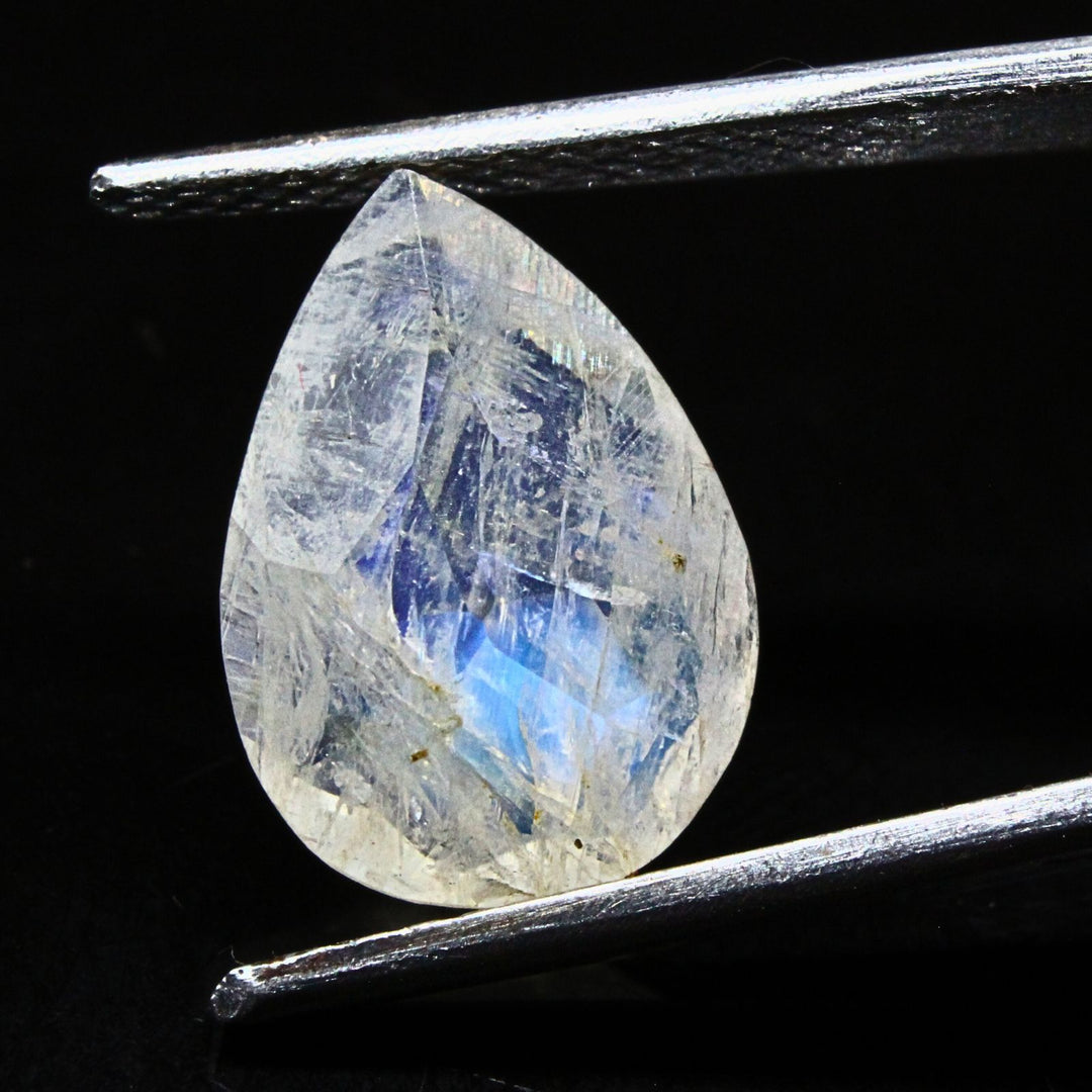 3.7Ct Natural Rainbow Moonstone Pear shape Gemstone