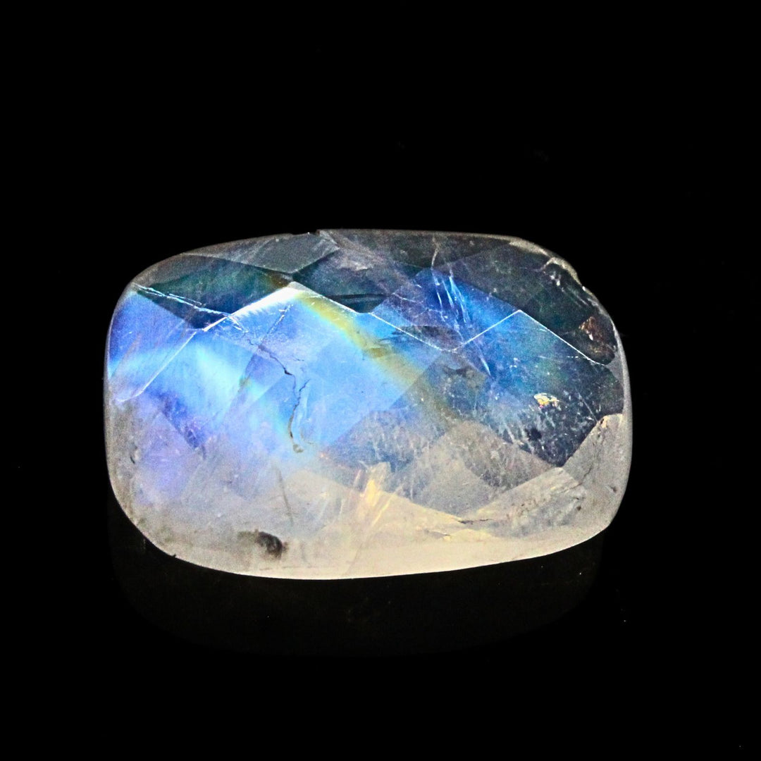 4.9Ct Natural Rainbow Moonstone Cushion Cut Gemstone