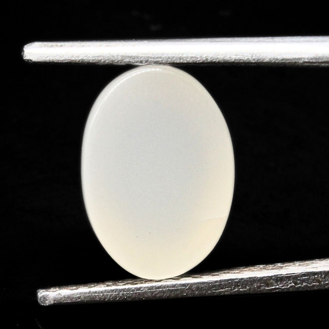 3.7Ct Natural Cloudy white Moonstone Oval Rashi Gemstone