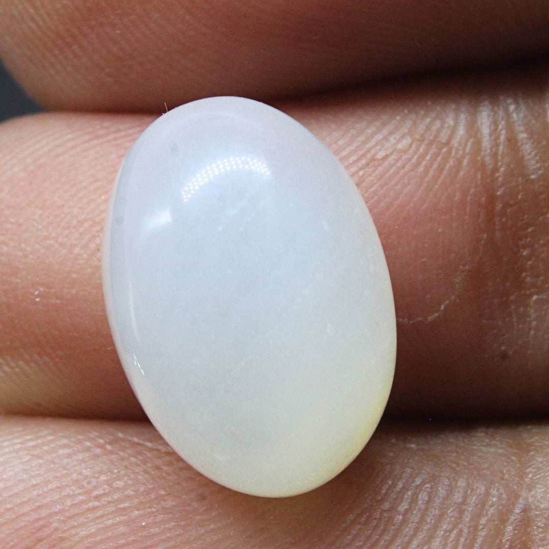 5.7Ct Natural Cloudy white Moonstone Oval Rashi Gemstone
