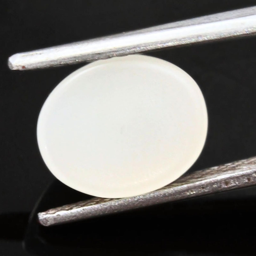 4.8Ct Natural Cloudy white Moonstone Oval Rashi Gemstone