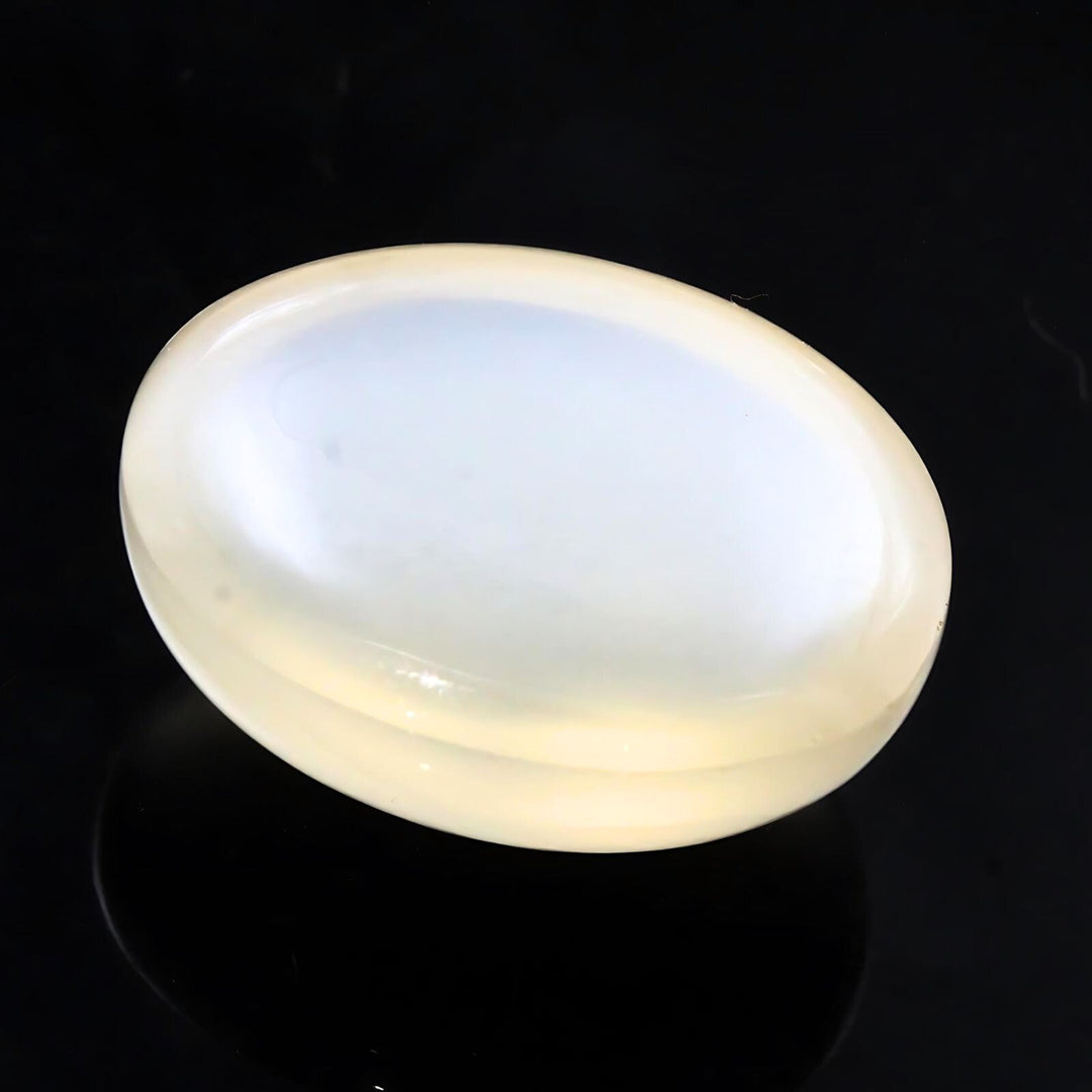 14.8Ct Natural Moonstone Oval Rashi Gemstone for Moon