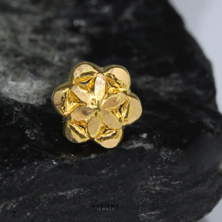 Classic Real Gold Nose Stud in 18k in Flower Style 