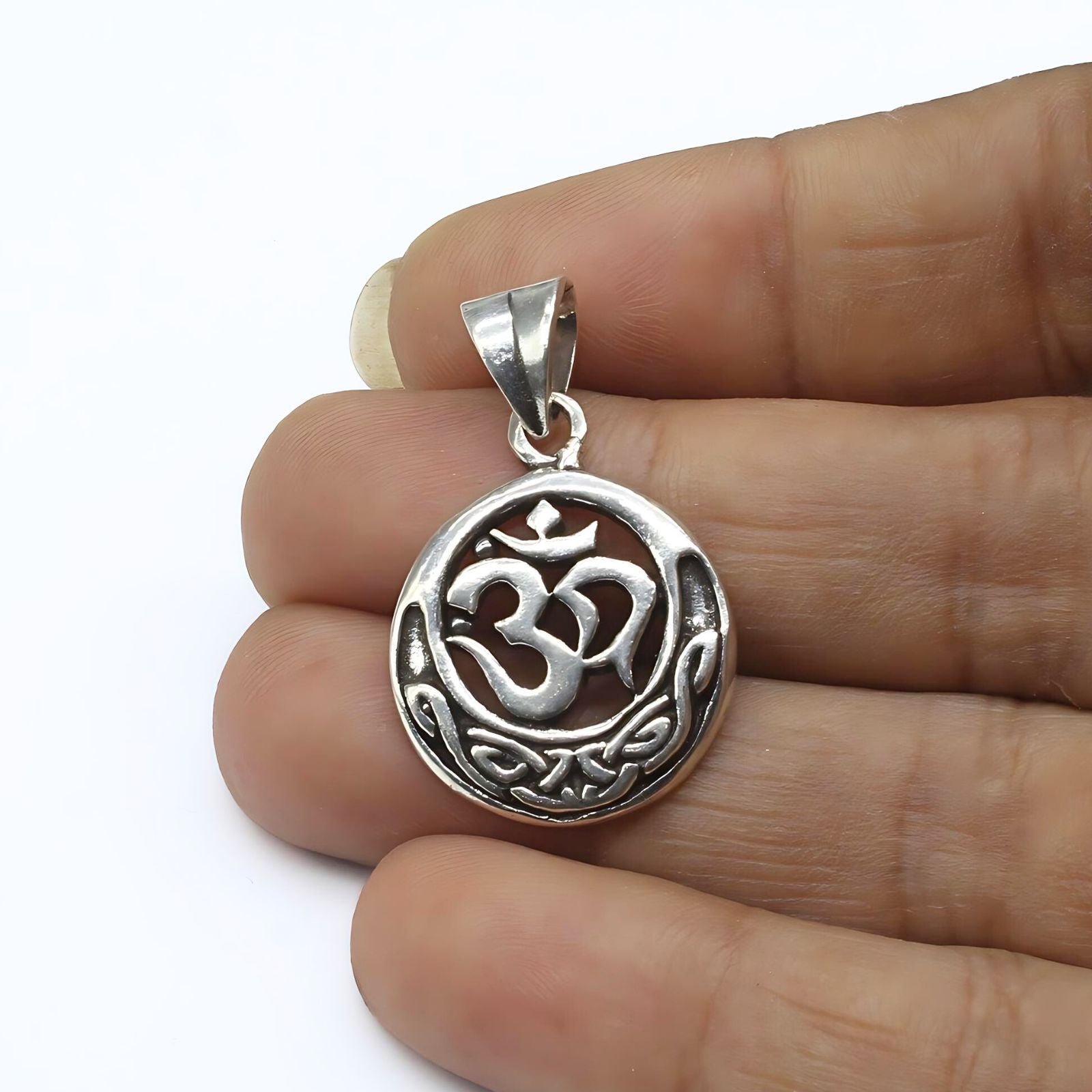 925 Real Silver Om Religious handmade unisex Pendant – Karizma Jewels