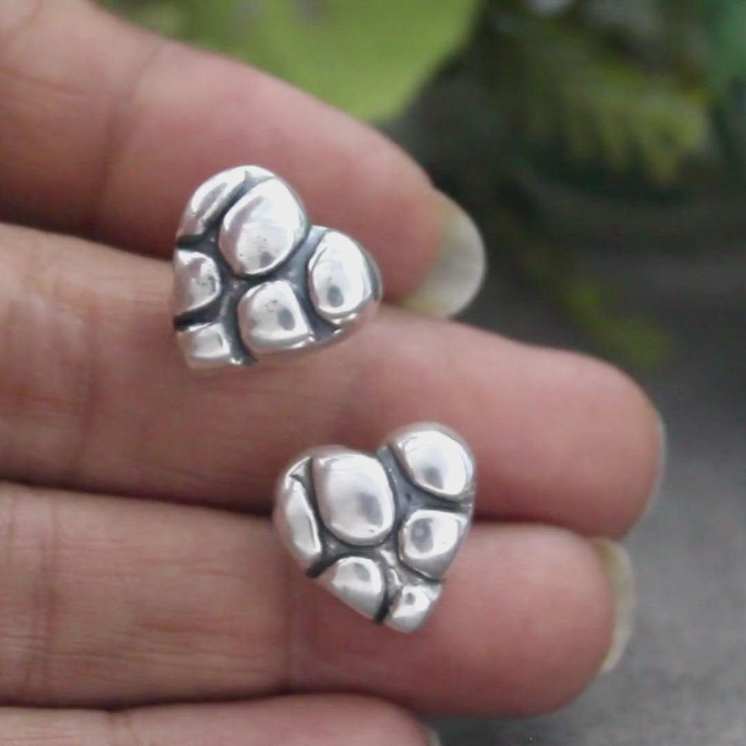 Beautiful 925 Sterling Silver Oxidized Puffy Heart Stud Earrings