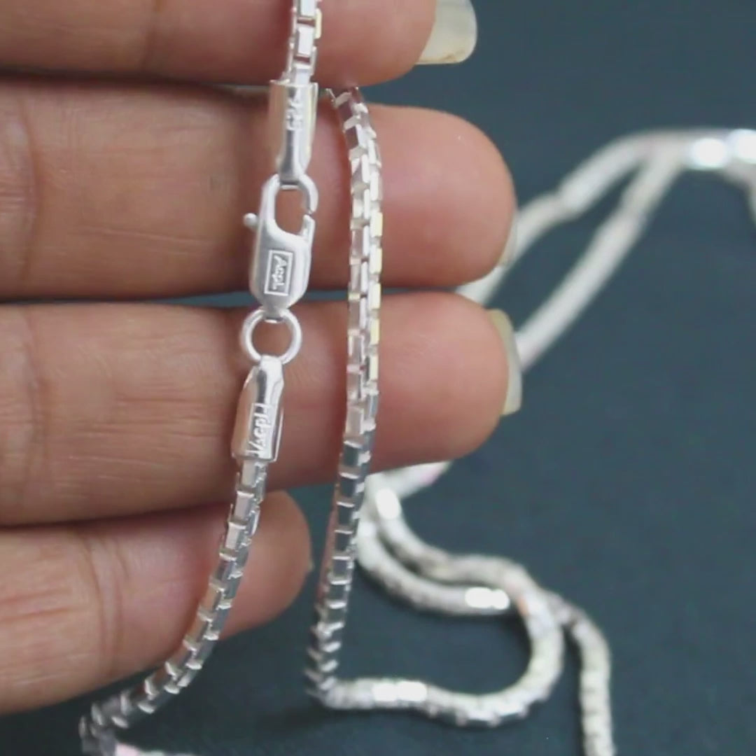925 Sterling Silver Unisex Excellent gifting Box Neck Chain 22"