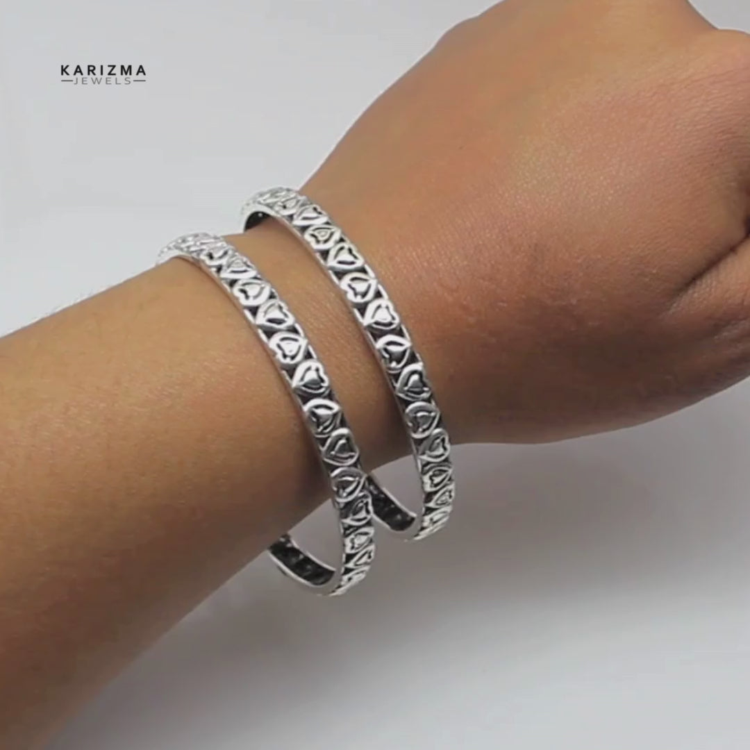 Cute Heart Real Sterling Silver Oxidized Women Bangles - 6 CM