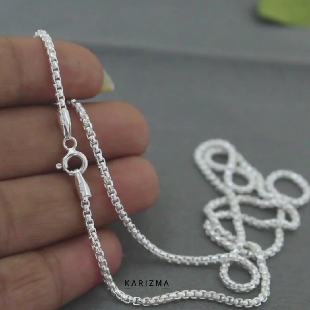 925 Sterling Silver women fabulous round box Neck chain 20"