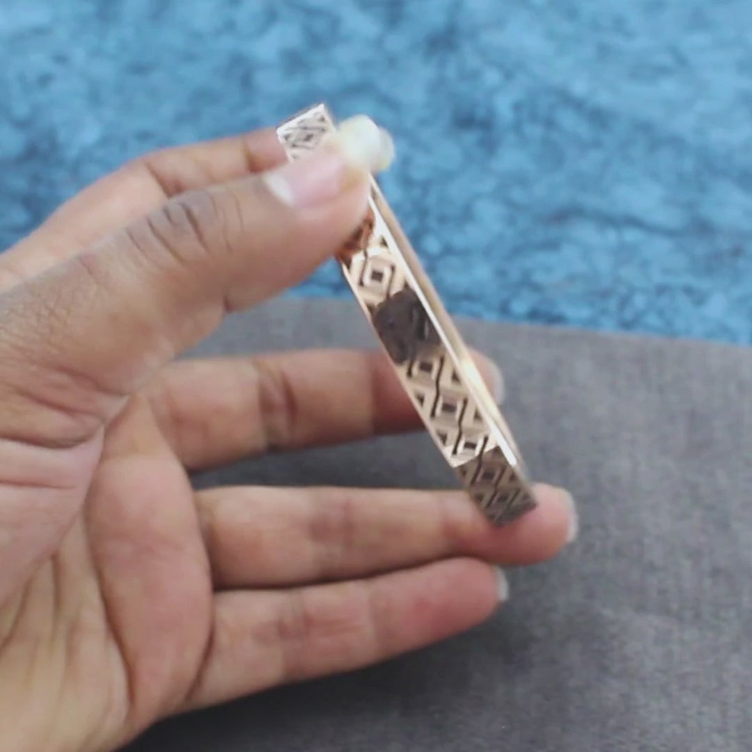 Lozenge Pattern Heavy Flat Engraved Copper Kada for Men
