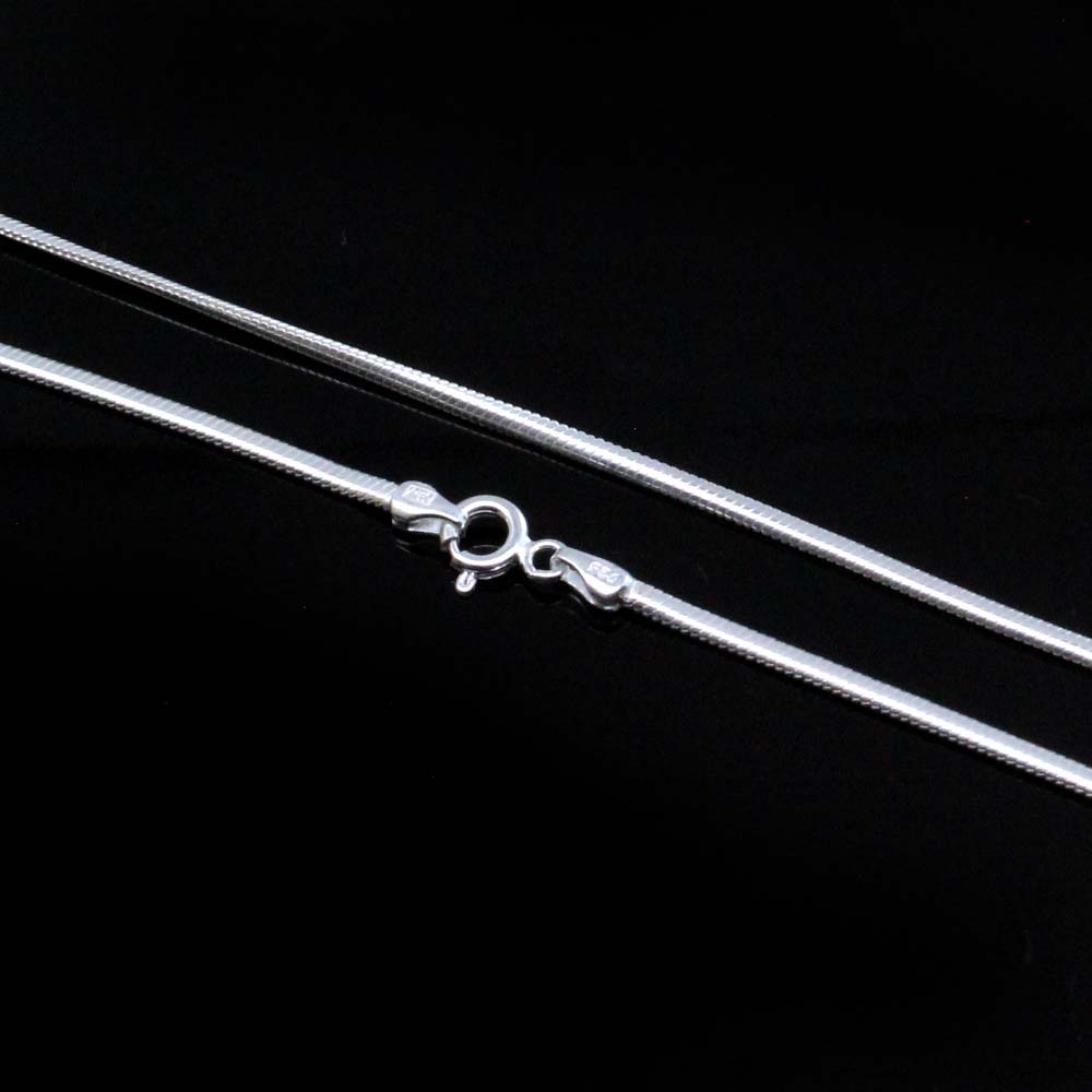 925 Solid Sterling Silver Snake Style Neck Chain 18"