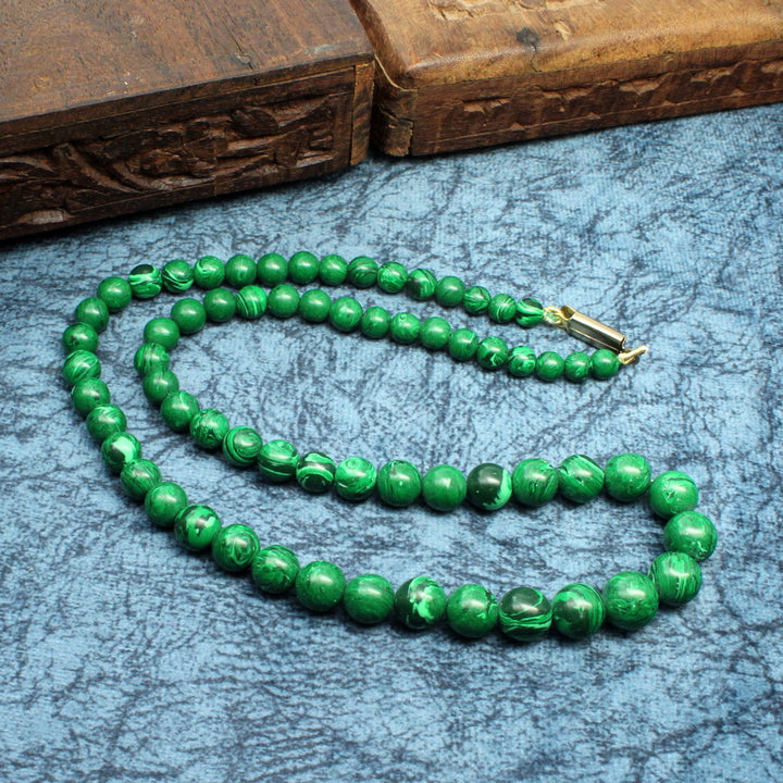 149CT Green Malachite beads single line Necklace 19"