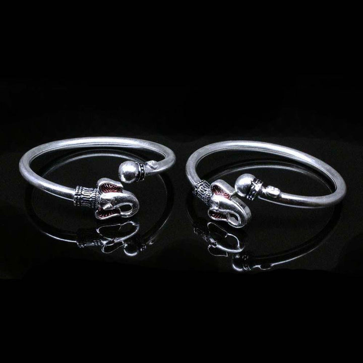 Baby Toddler silver Bangles Bracelet with Jingle Bells - Pair