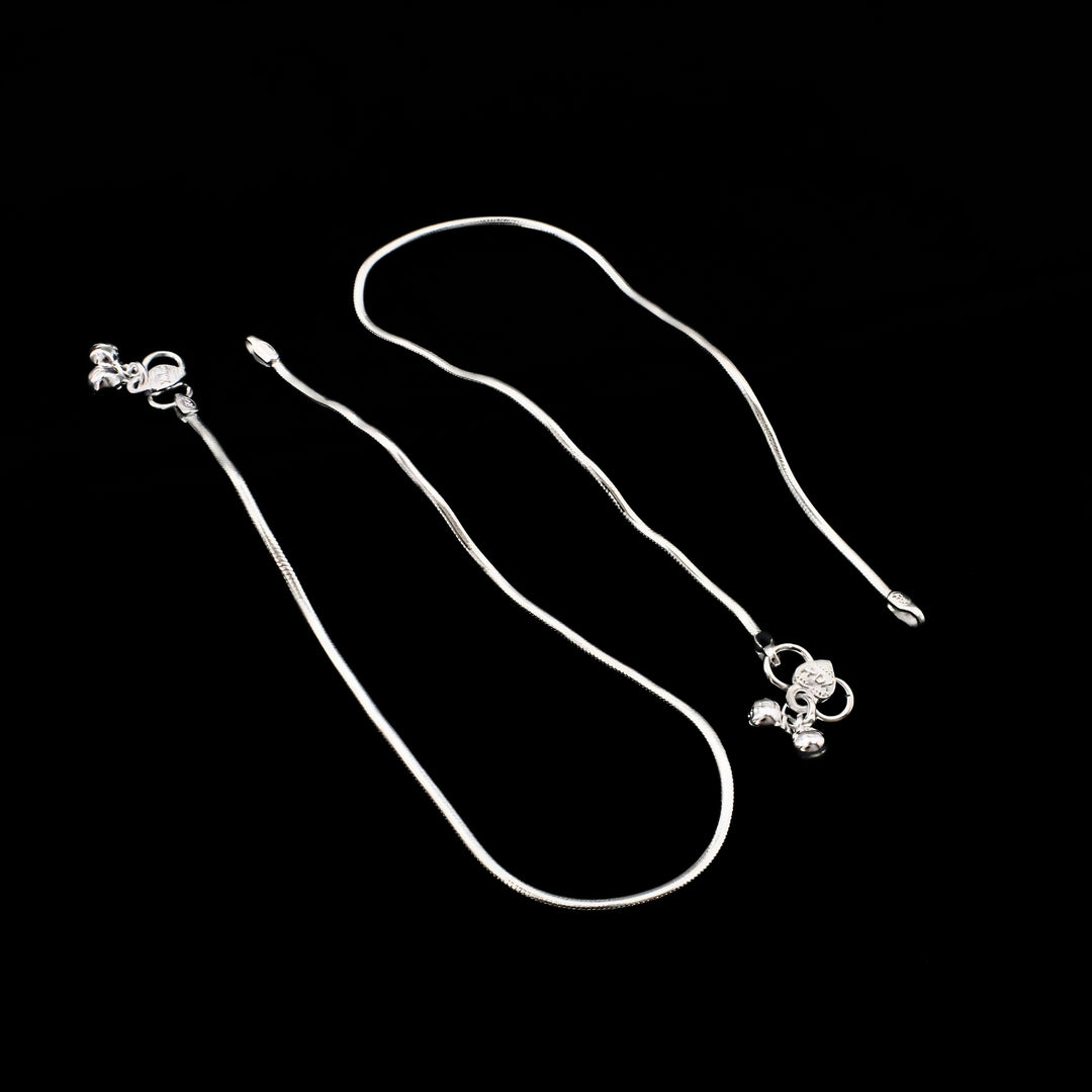 Elegant Flat Snake Pattern Anklet for Daily Wear