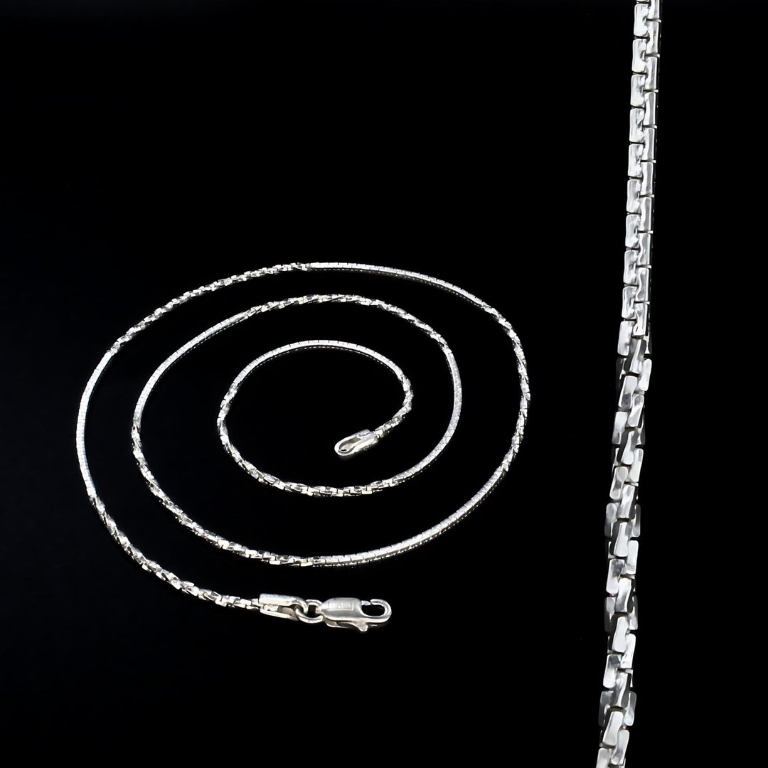 Real Silver women Excellent Twisted Neck chain 22.5"