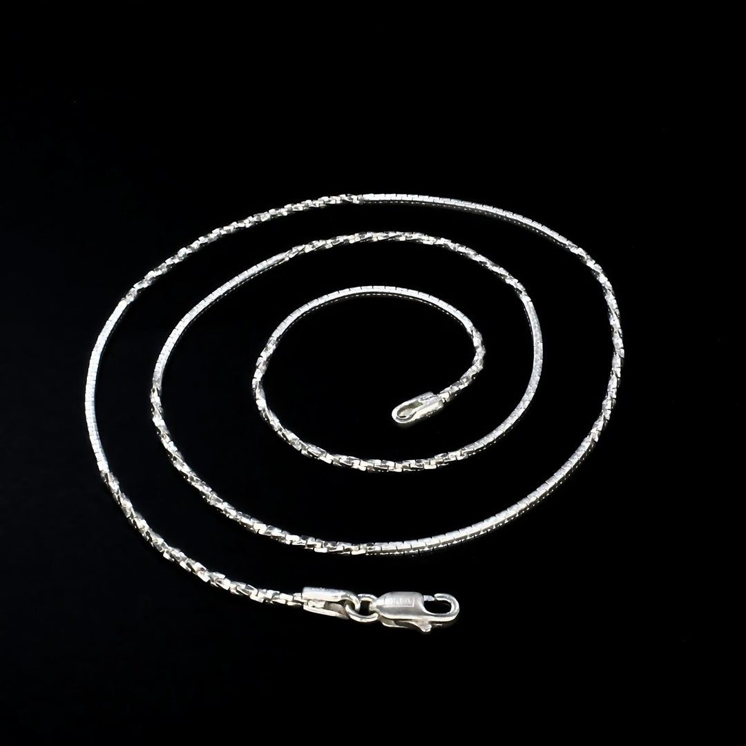 Real Silver women Excellent Twisted Neck chain 22.5"