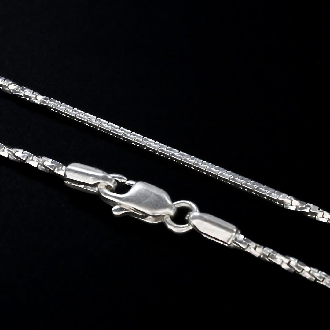 Real Silver women Excellent Twisted Neck chain 22.5"