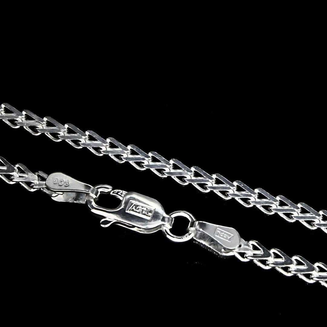 925 Sterling Silver women light weight Stylish Neck chain 20"