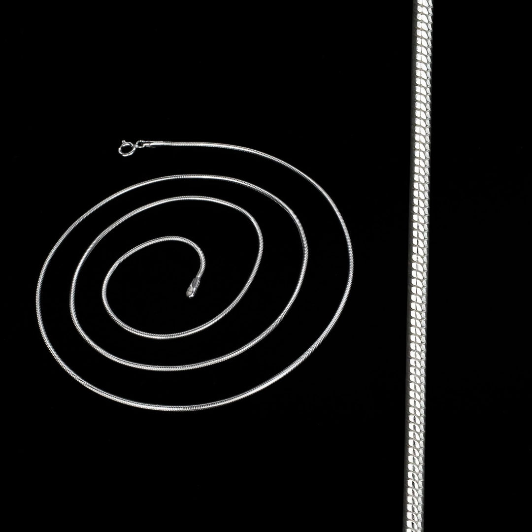 24" 925 Sterling Silver regular wear snake Neck chain