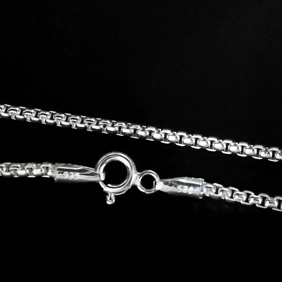 925 Sterling Silver women fabulous round box Neck chain 20"