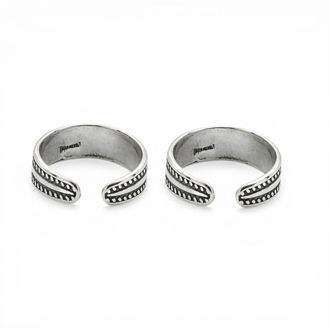 Boho wear 925 Real Sterling Silver women Oxidized Toe Ring - Pair