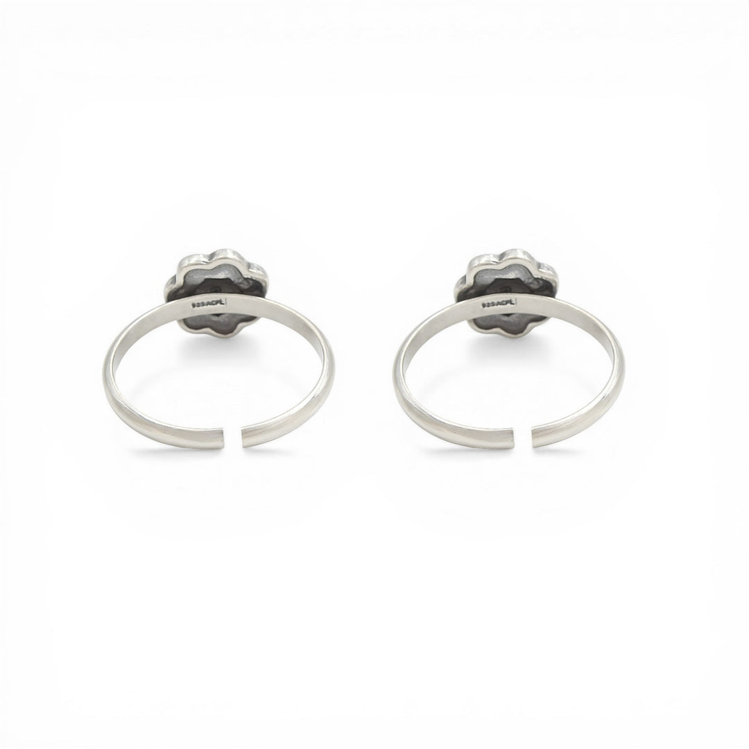 925 Real Silver Women Daisy Flower Comfortable Oxidized Toe Ring - Pair