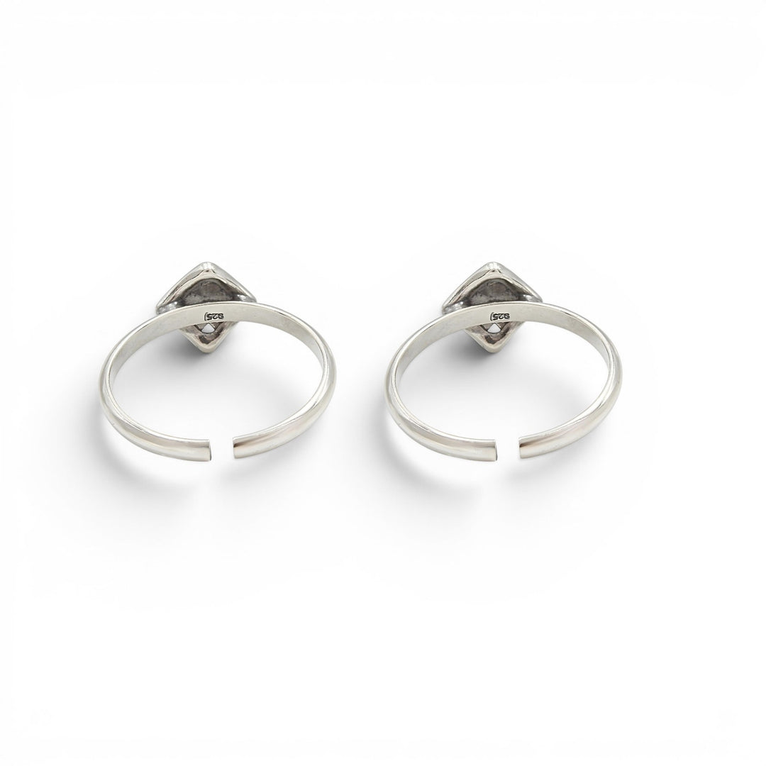 Oxidized Latest Style 925 Real Silver Women Flower Design Toe Ring - Pair