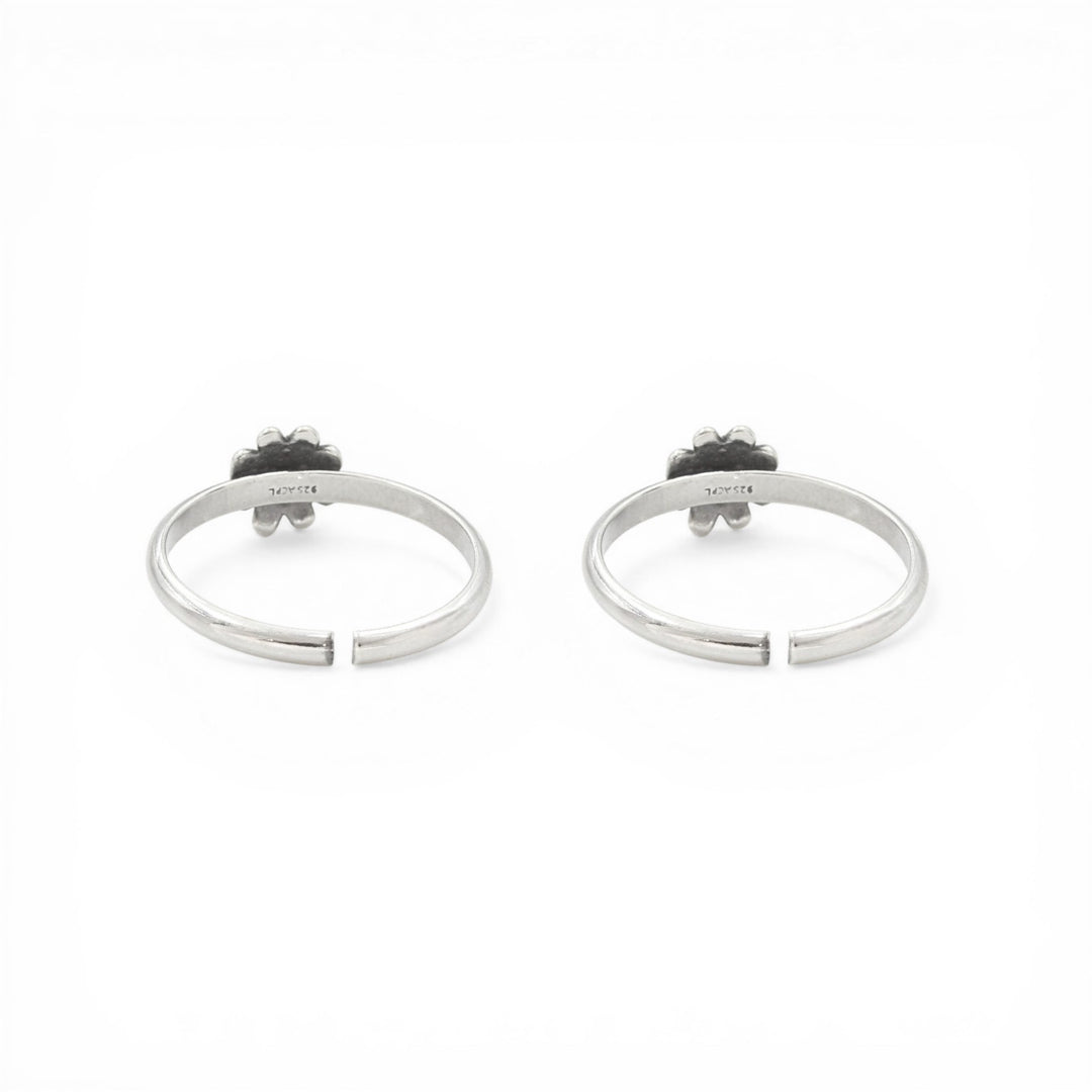 925 Real Silver Women Oxidized Petal Flower Toe Ring- Pair