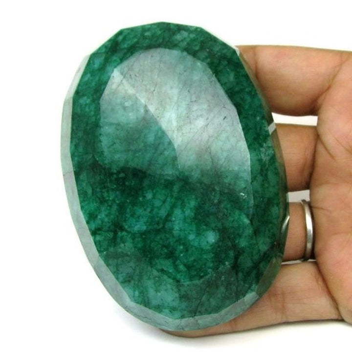 Rare Huge 1058Ct Natural Brazilian Green Emerald Oval Shape Faceted Gemstone
