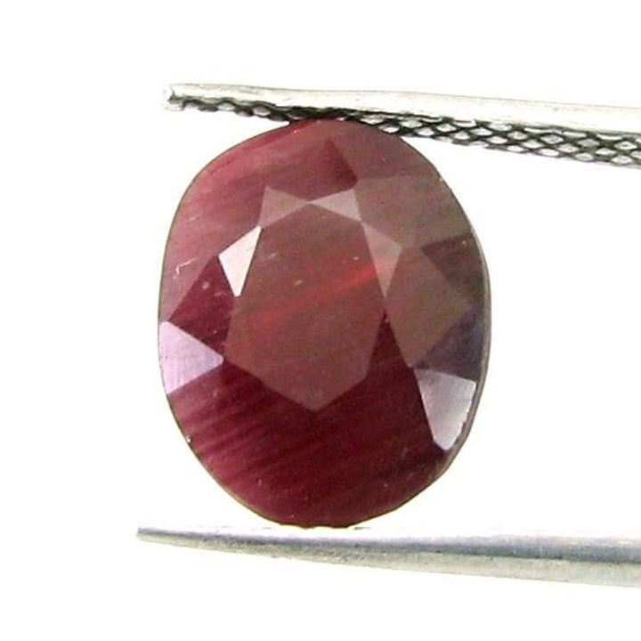 Lustrous 6.4Ct Natural Ruby (Manik) Oval Cut Gemstone for Sun