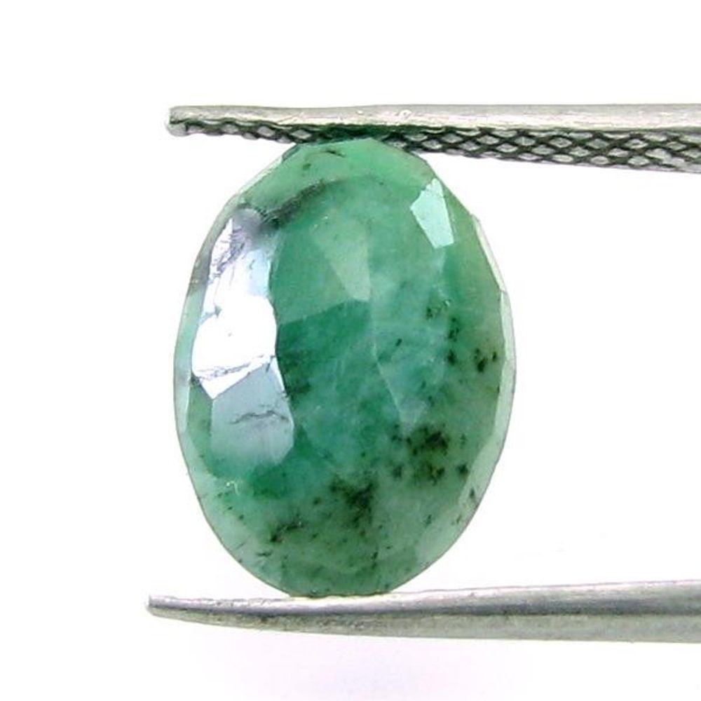 4Ct Natural Green Emerald (Panna) Oval Cut Gemstone