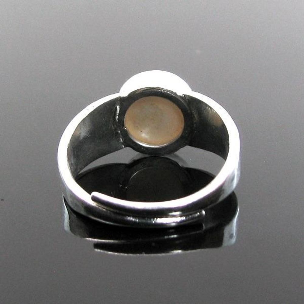 Rashi Ratna Silver Ring Real Pearl (Moti) for Moon Gem Birthstone Ratan 6.2 ratti