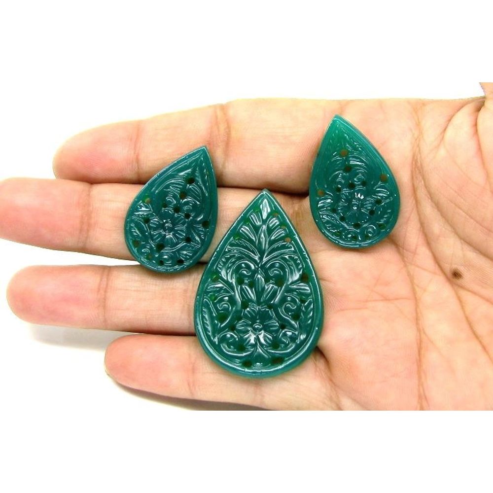 Green Onyx Animal Carving // Purify + Soothe + Rest – Whimsy + Wellness