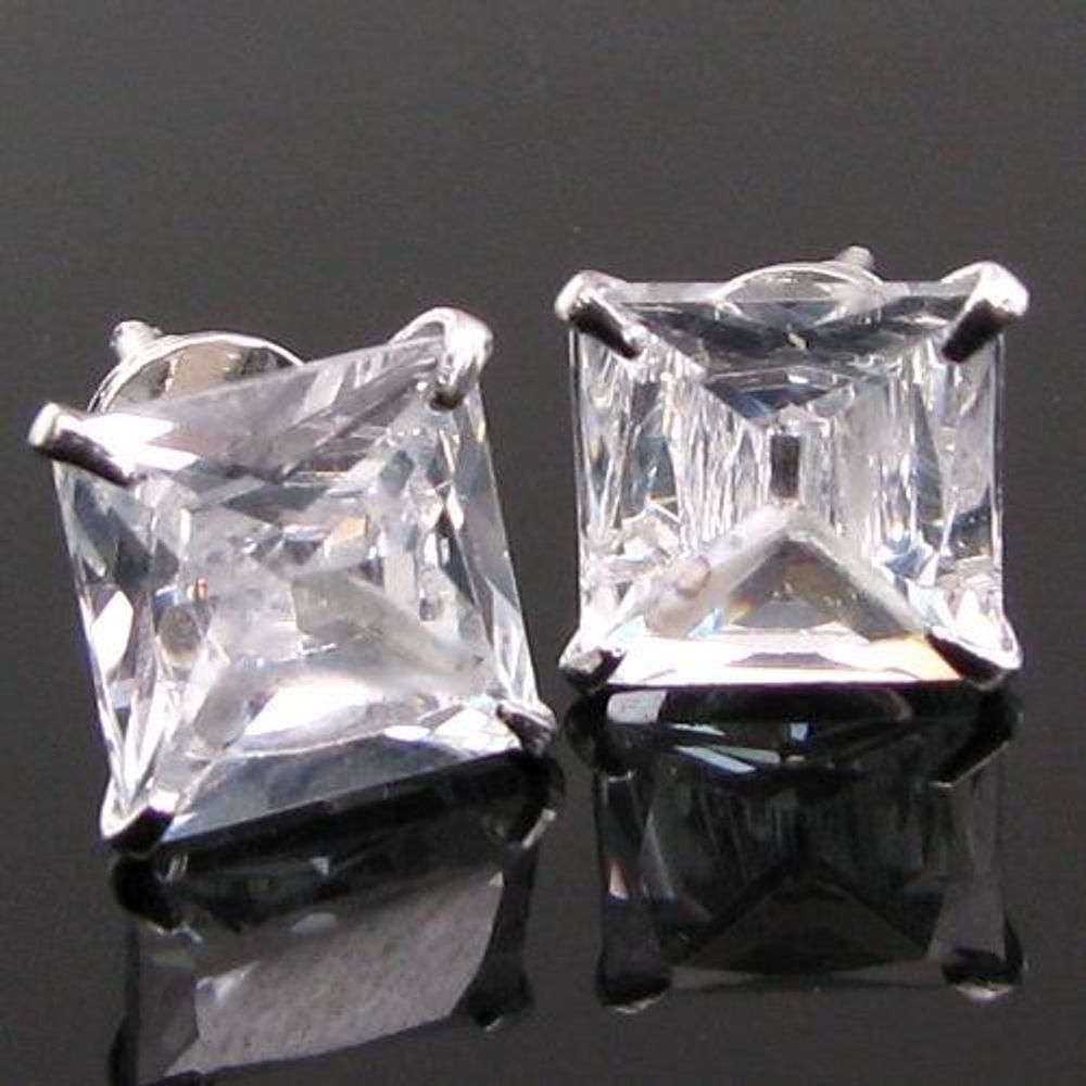 Superb CZ (Simulated Diamond) Silver Stud Earring Platinum Finish Unisex