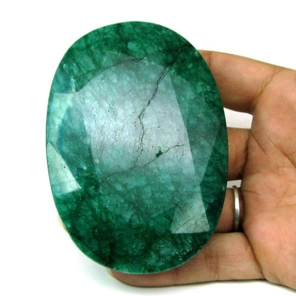 Rare-Huge-1058Ct-Natural-Brazilian-Green-Emerald-Oval-Shape-Faceted-Gemstone