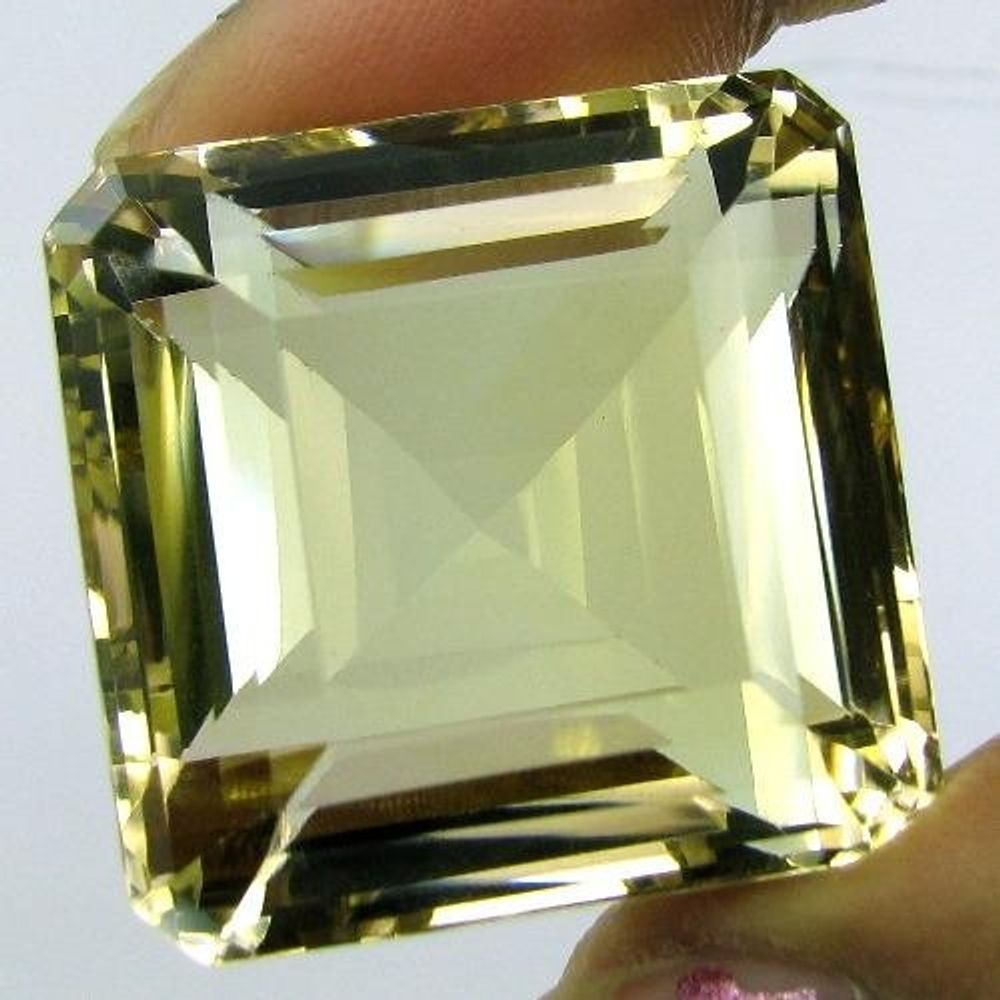 Superb-A+-95.5Ct-Clear-Fine-Naturtal-Lemon-Quartz-Emerald-Faceted-Gemstone
