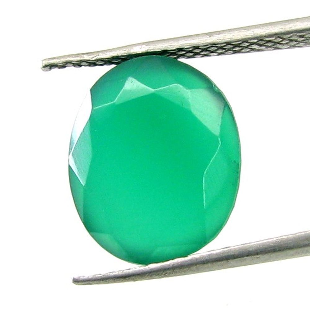 Certified 6.77Ct Natural Green Onyx Oval Cut Gemstone (Emerald Substitute)