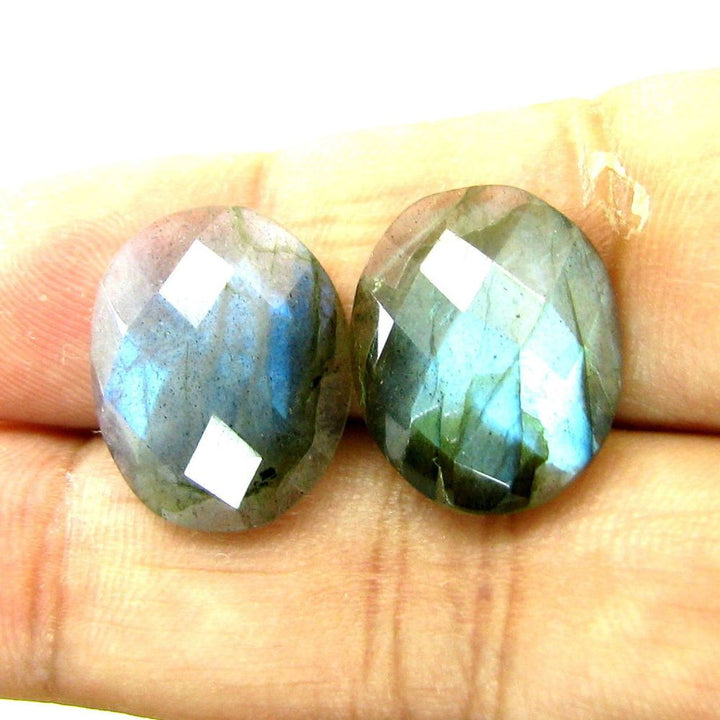 Color Play 18.4Ct 15pc Lot Natural Labradorite 8X6.9mm-8.2x6.3mm Oval Cab Gems