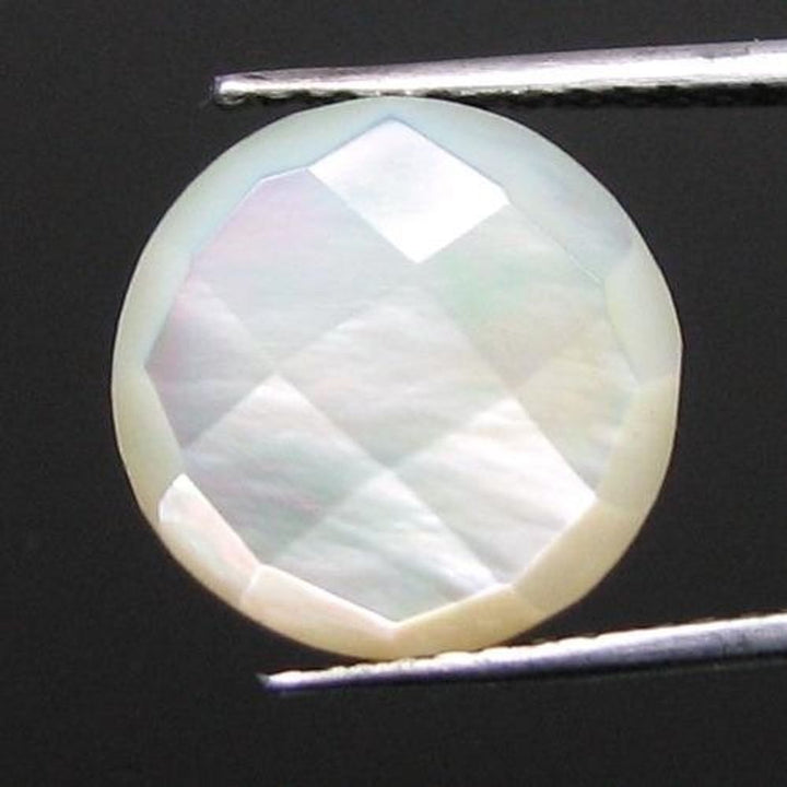 4.2Ct Natural Rainbow Shell Mother of Pearl Round Checker Faceted Gem
